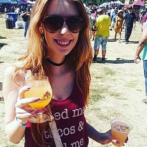 Meet your Posher, Corrine